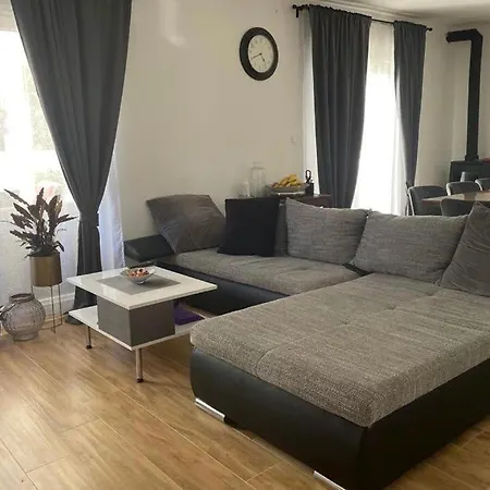 Martina Apartment Tisno